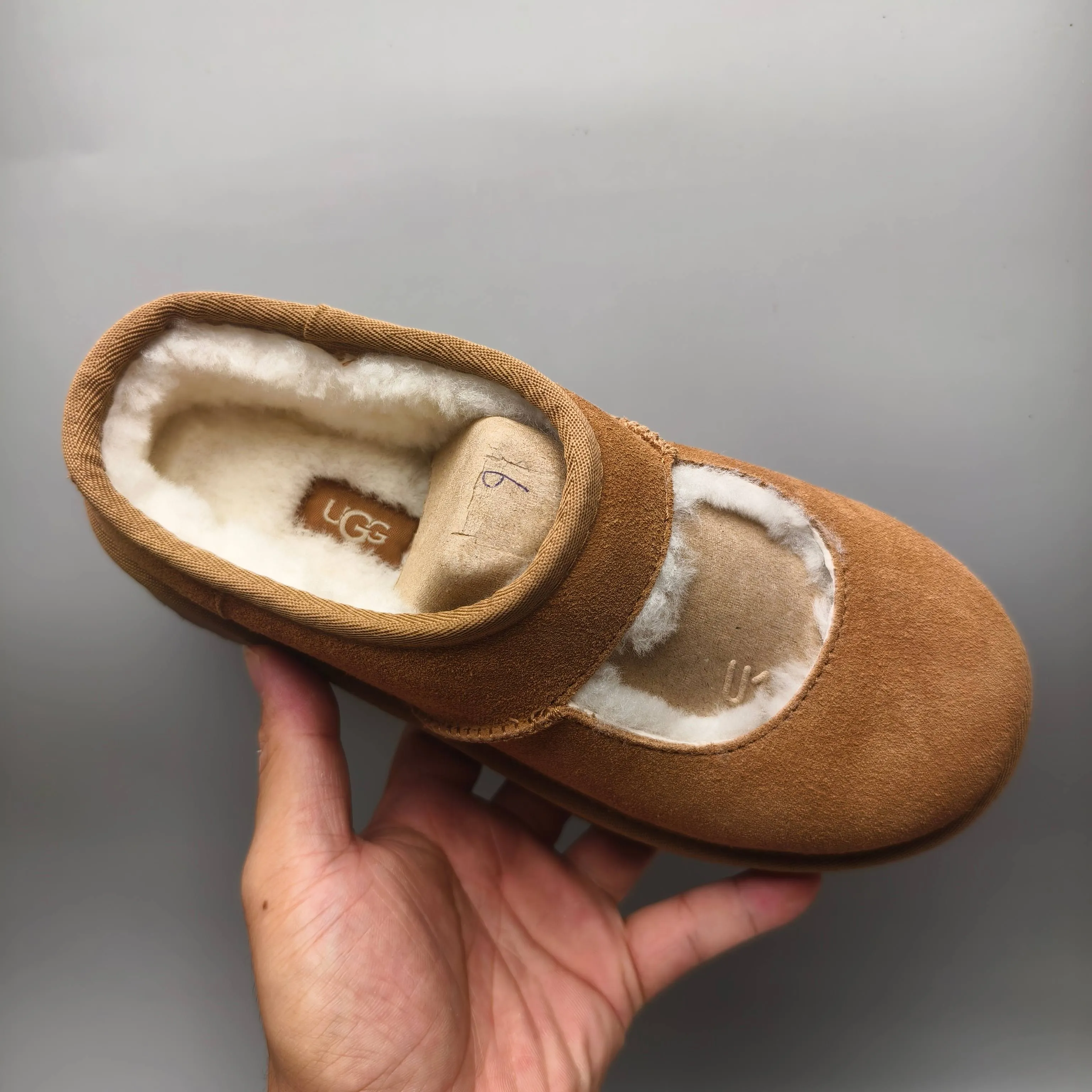 💰480 UGG sheepskin all-in-one snow boots 7612 Mary Jane thick-soled fashion women's shoes Color: Maroon Sand Matching size: 35-40